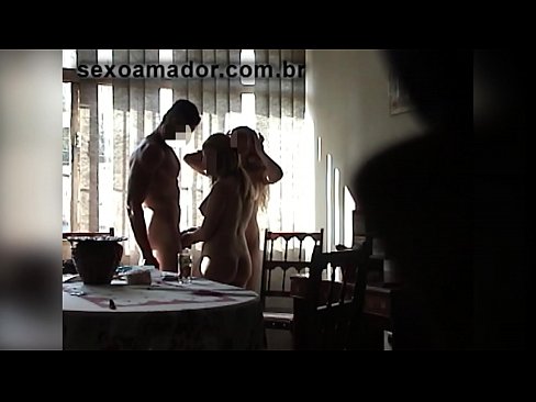 ❤️ Le amiche del sesso invitano un uomo gigante e una cosa a tre con lui ❤❌ Video di sesso di qualitàal it.libporno.ru ❌️